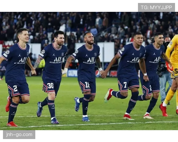 巴黎圣日耳曼防线频频被打穿，体系漏洞成当前防守顽疾