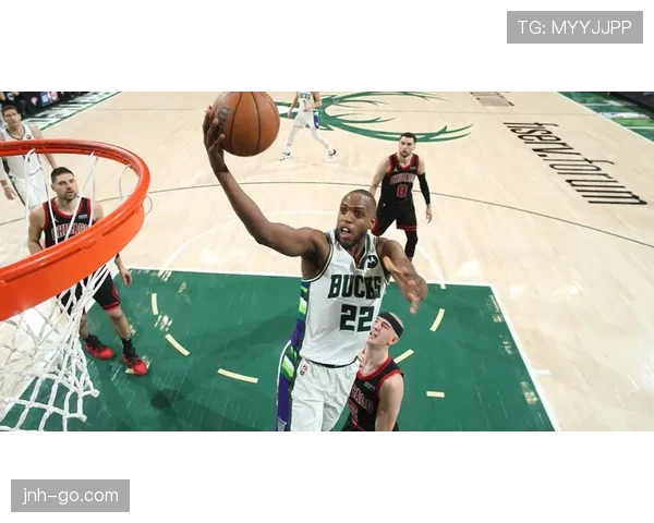 米德尔顿无球效率提升，关键回合得分结构改变雄鹿进攻